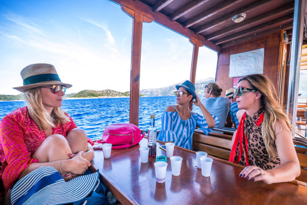 Elafite – Three Islands Tour